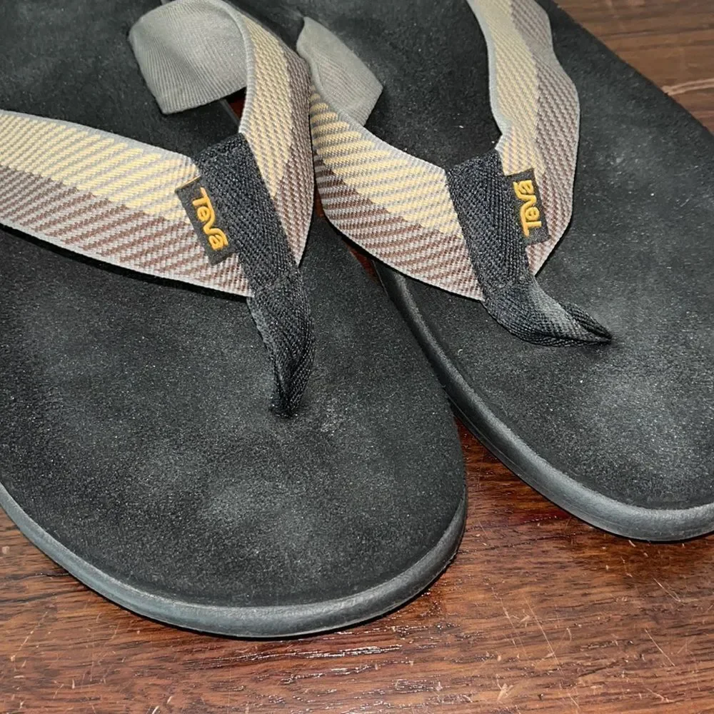 Teva Vota model sandals lightly worn plugger surfer dude flip flop 11 men’s USA